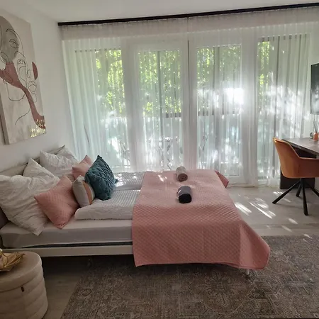 Starlight Rose Szeged